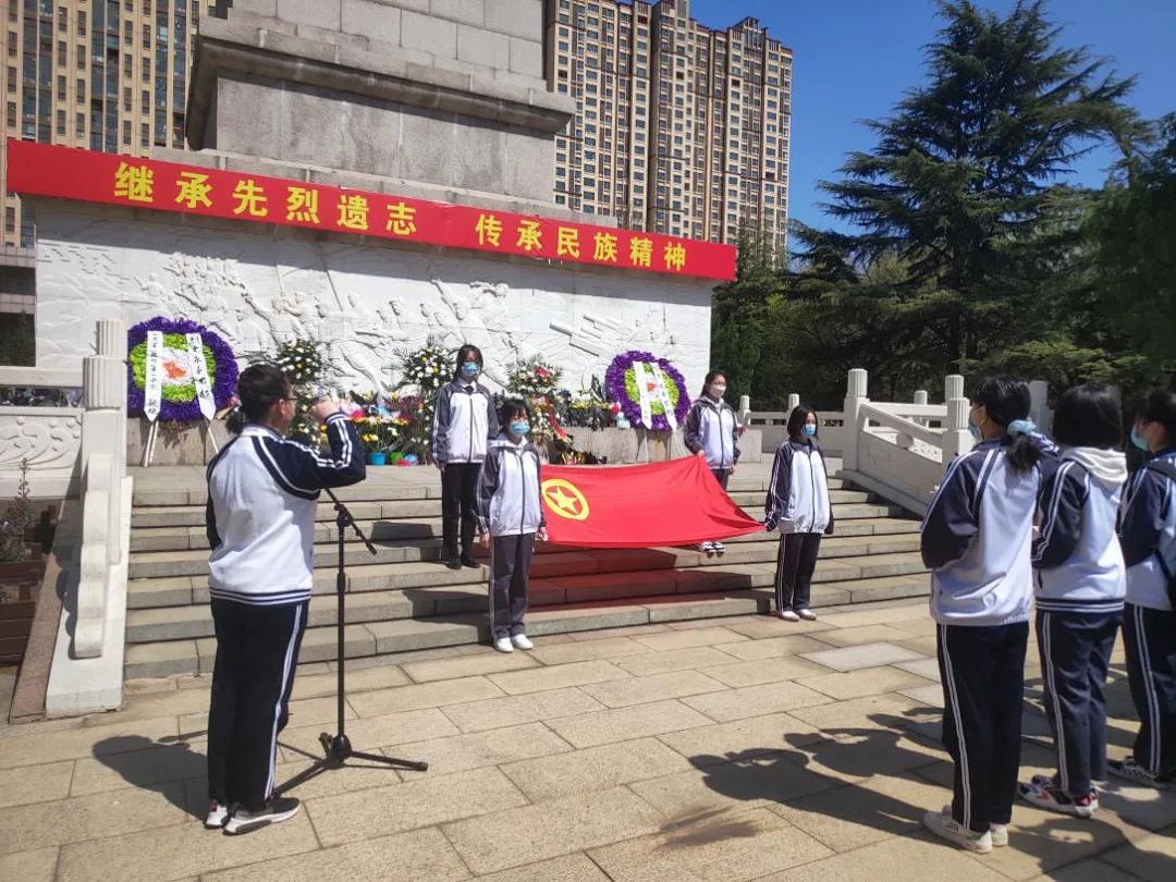 山东省潍坊一中校服_潍坊一中红色教育_山东红色教育学校