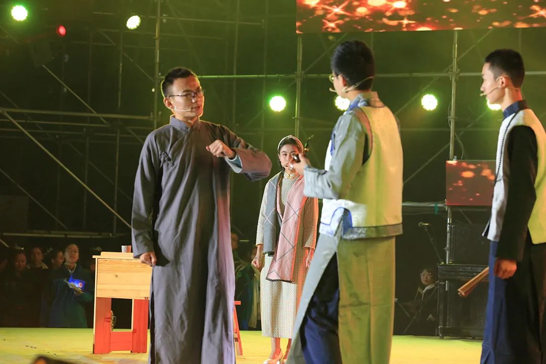 山东省潍坊一中校服_潍坊一中红色教育_山东红色教育学校