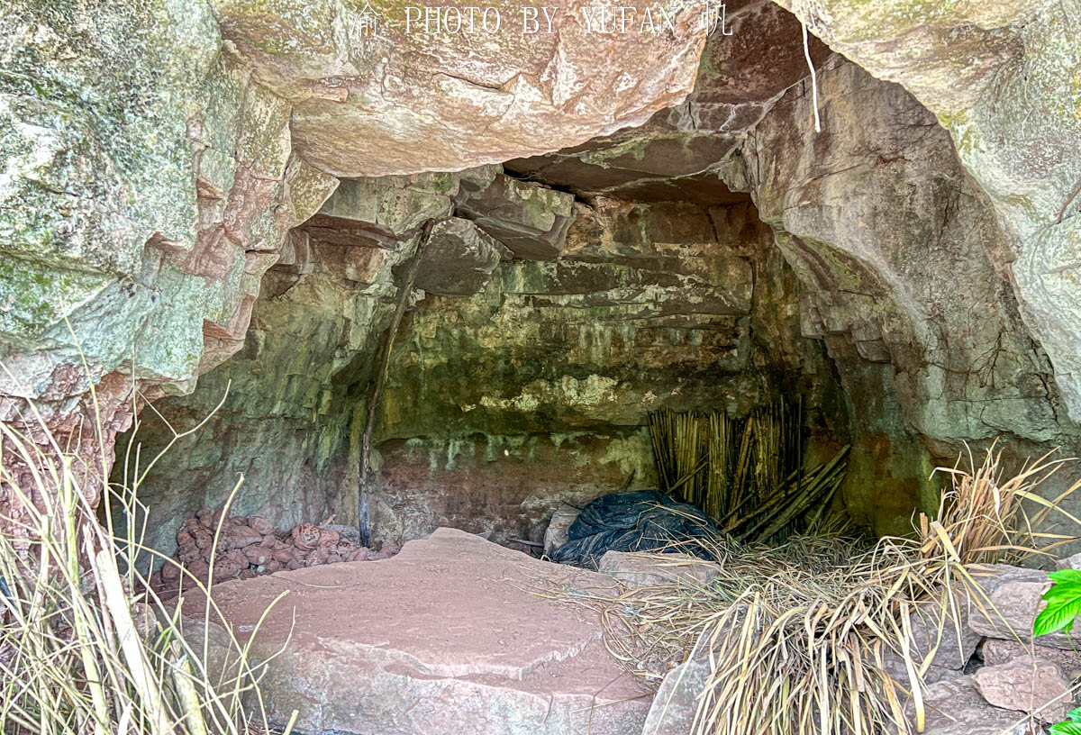 涪江悬崖洞穴探秘_重庆潼南土匪洞_重庆发现巨大神秘洞穴