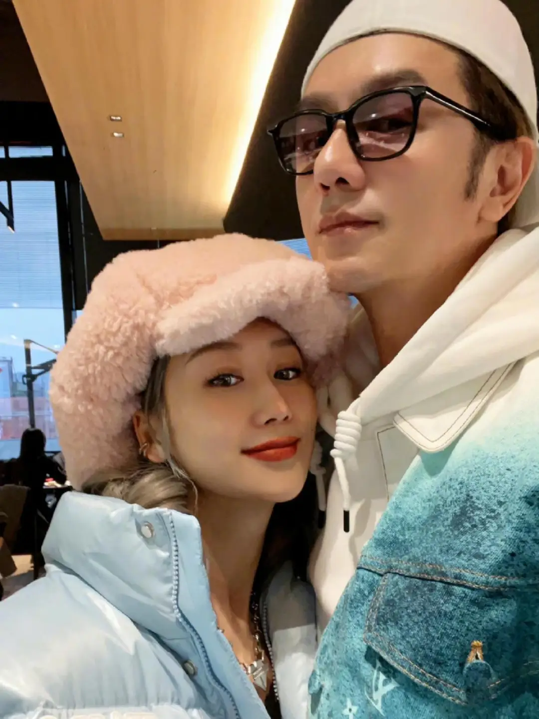 香港男星内地媳妇_香港男星婚姻现状_吕良伟第二任老婆