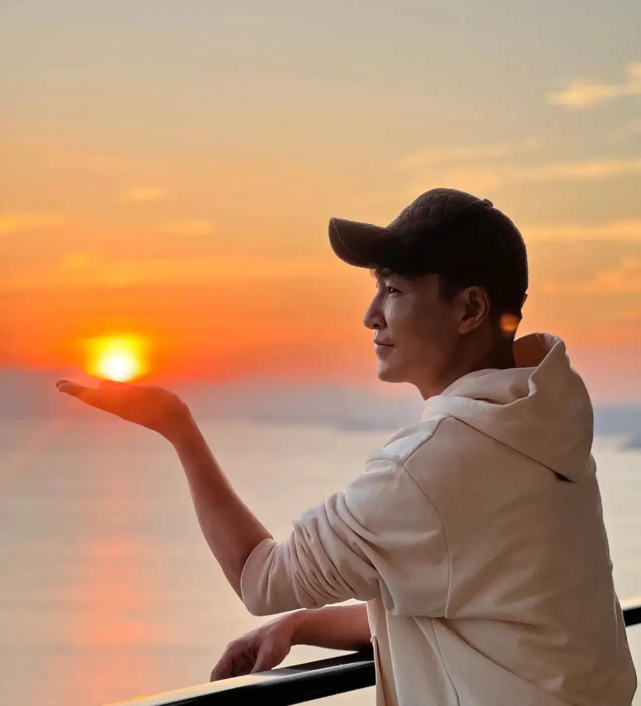 李李宗翰微博_李宗翰整容质疑_李宗翰打玻尿酸