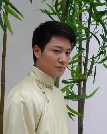 李李宗翰微博_李宗翰整容质疑_李宗翰打玻尿酸