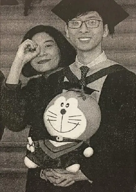 吕良伟杨小娟长期恩爱_吕良伟第二任老婆_甄子丹汪诗诗婚姻幸福