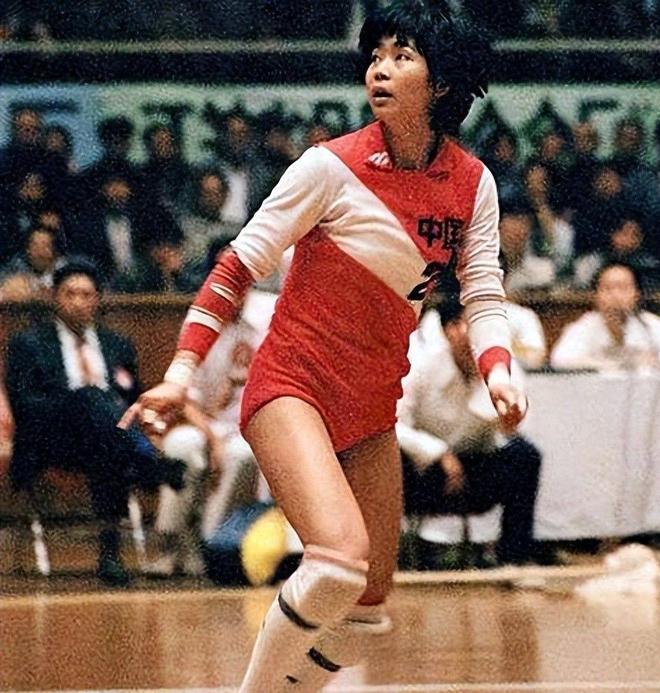 女排梁艳女儿_中国女排五连冠梁艳 退役后生活 低调幸福