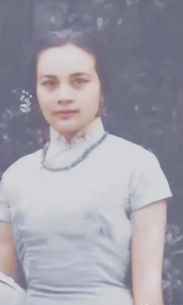 俞扬蒋孝章_蒋孝章  蒋经国 女儿奴