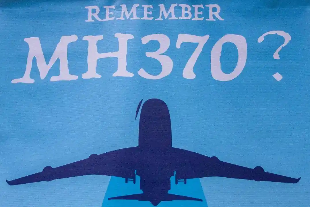 马航MH370新方案搜寻_中国游客马来西亚失联 定位在海里_马来西亚政府重启MH370搜寻