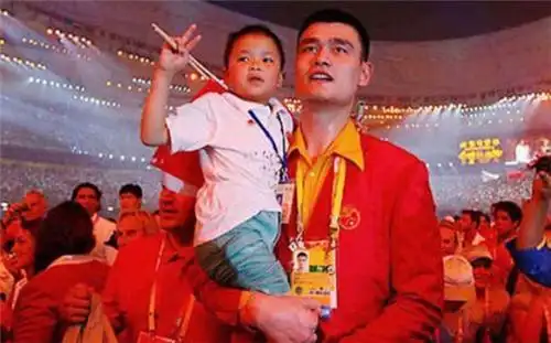 地震小英雄林浩自毁_汶川地震小英雄 林浩 公益人生