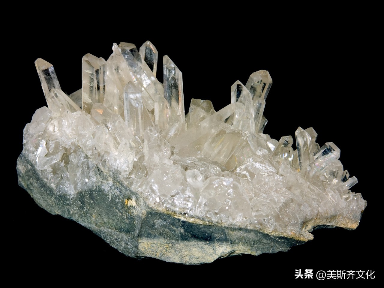 水晶的疗愈效果_水晶的物理性质_漩涡水晶有什么用