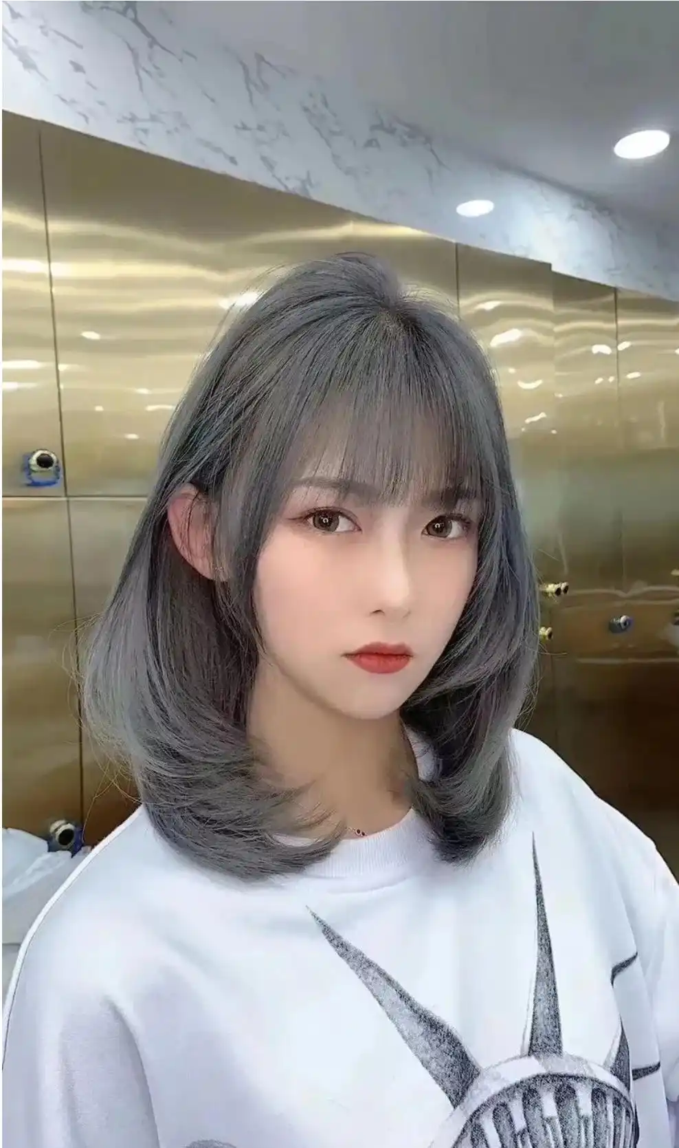 短发烫发设计_今年最流行女士发型_流行女发发型推荐