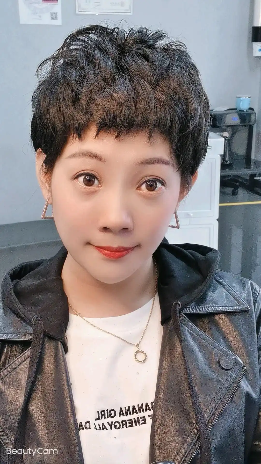 春季流行女发24款_洋气瘦脸时尚发型推荐_今年最流行女士发型