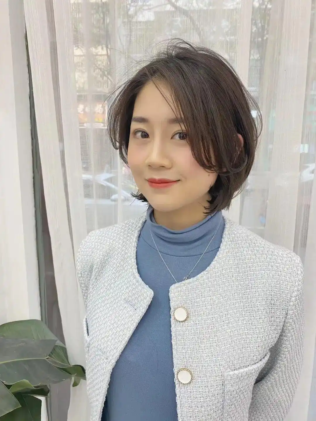 今年最流行女士发型_超短露耳发_女士流行发型