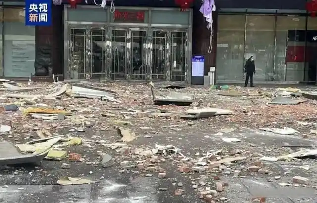 已致4死26伤,台湾一商场发生燃气爆炸