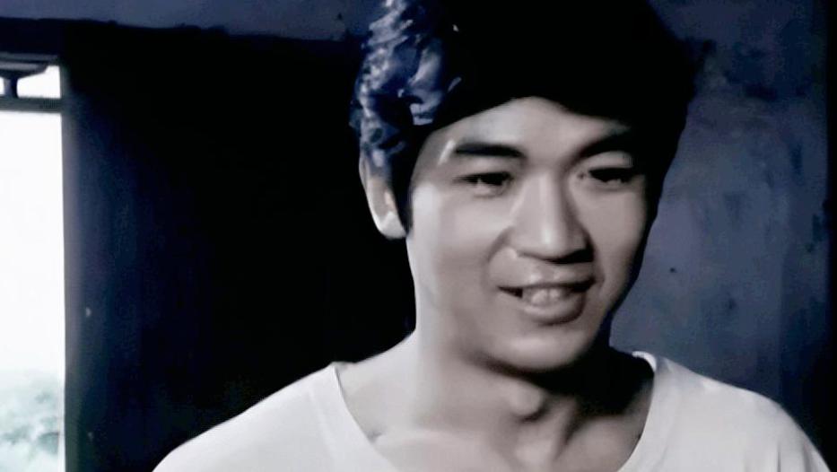 张国立再婚邓婕后罗秀春生活_张国立与罗秀春离婚内幕_演员张国立前妻