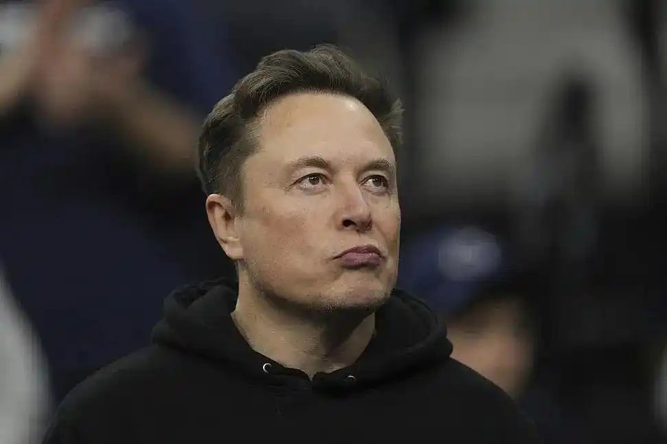 特斯拉市值一夜蒸发5700亿元，此前因门把手设计存安全隐患在美被起诉