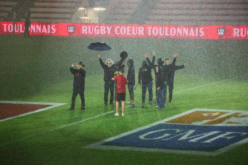 广东海南防范台风桦加沙_福建舰弹射舰载机_航拍福建舰夜泊军港