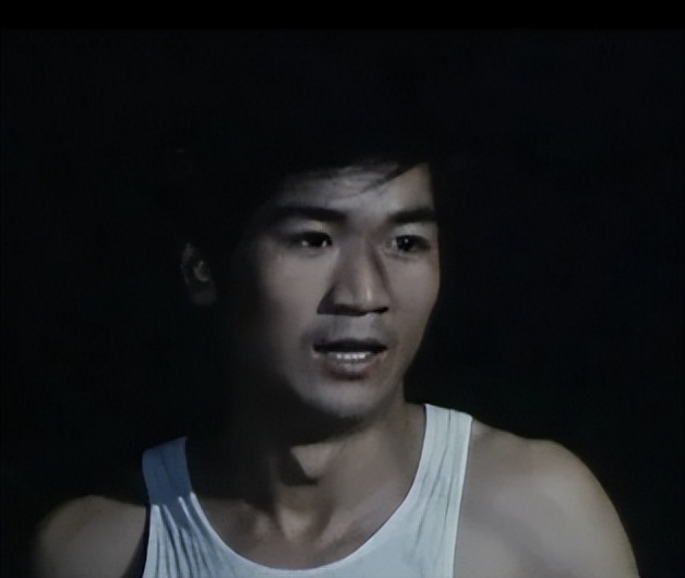 演员张国立前妻_张国立与邓婕婚姻真相_张国立前妻罗秀春