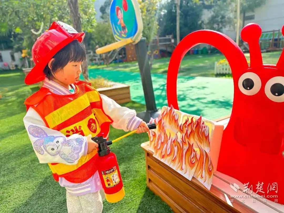 儿童消防新闻_安全伴“童”行_消防“零”距离