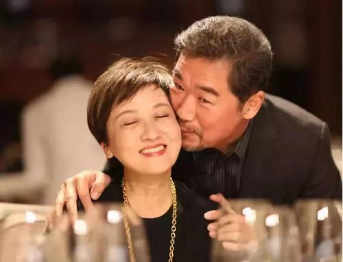 张国立与罗秀春婚姻故事_张国立好男人标准_演员张国立前妻