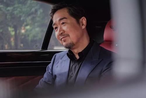 张国立与罗秀春婚姻故事_演员张国立前妻_张国立好男人标准