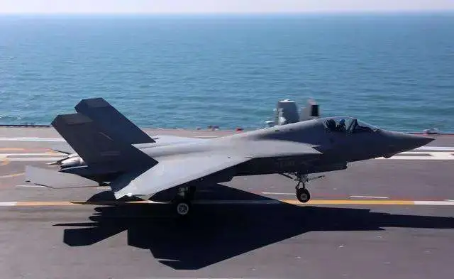 福建舰电磁弹射试验完成时间_福建舰推迟公开原因分析_福建舰上的“气泡”是什么