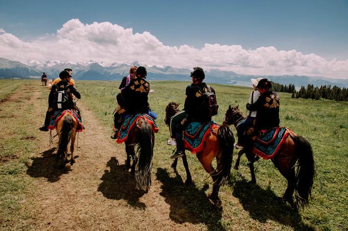 新疆最佳旅游时间_新疆比较大的论坛网站_新疆经典旅游线路推荐