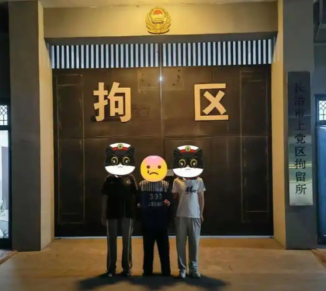 速览天下事_高层动态_新闻早餐 每天三分钟