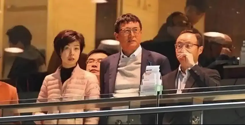 张怡宁从大魔王到温婉人妻的婚姻生活_张怡宁和徐威恩爱视频_张怡宁与徐威十六年婚姻幸福吗