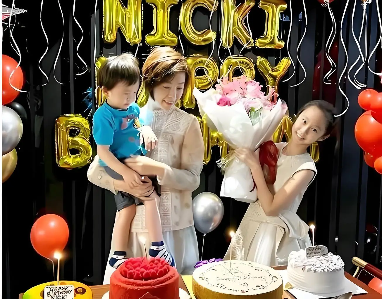 张怡宁从大魔王到温婉人妻的婚姻生活_张怡宁和徐威恩爱视频_张怡宁与徐威十六年婚姻幸福吗