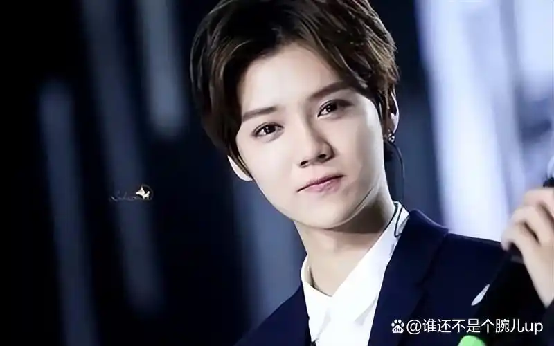 吴亦凡鹿晗的照片大全_鹿晗生日现状_鹿晗家世背景