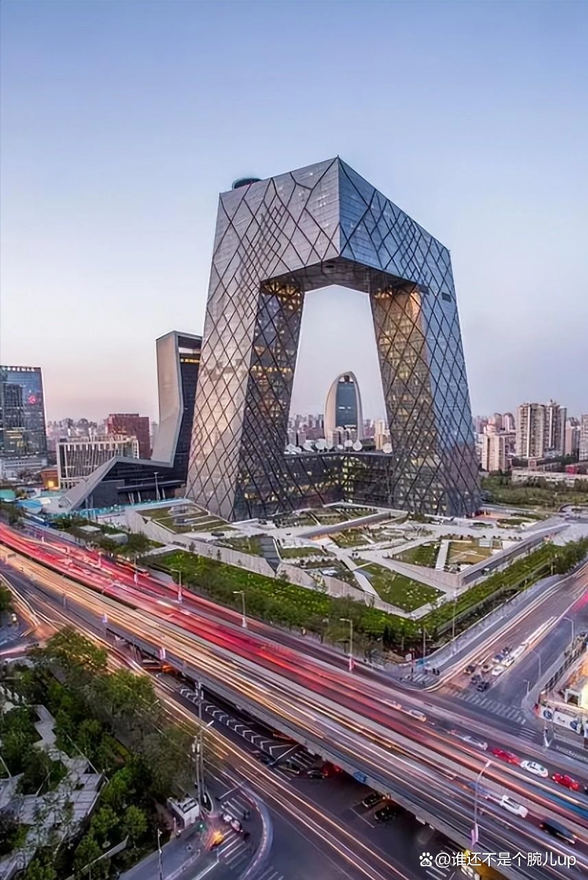 吴亦凡鹿晗的照片大全_鹿晗家世背景_鹿晗生日现状