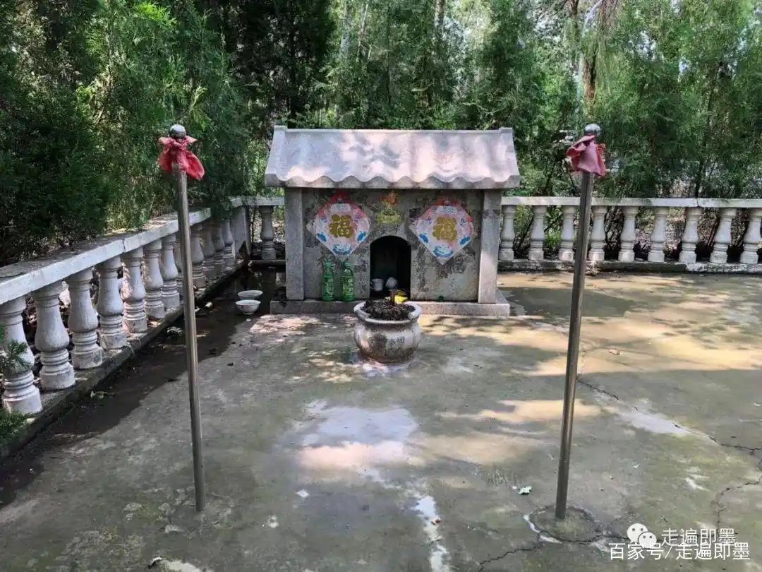 怎样供奉土地爷爷土地奶奶_土地爷信仰_土地庙介绍
