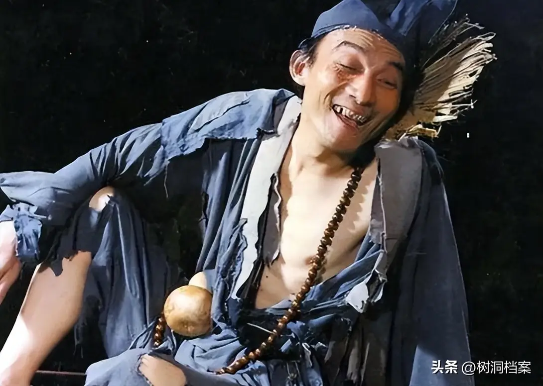 游本昌晚年孤独_92岁游本昌回应入住养老院_游本昌女儿拒绝签字
