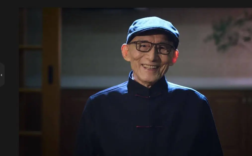 游本昌健康近况养老院生活_92岁游本昌回应入住养老院_游本昌济公40周年重聚