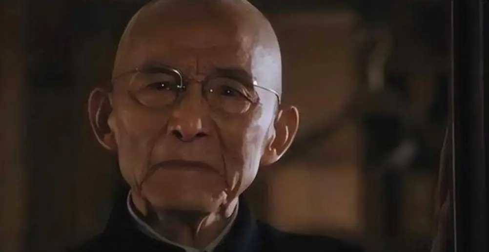 游本昌健康近况养老院生活_游本昌济公40周年重聚_92岁游本昌回应入住养老院