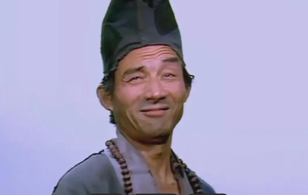 92岁游本昌回应入住养老院_游本昌健康近况养老院生活_游本昌济公40周年重聚