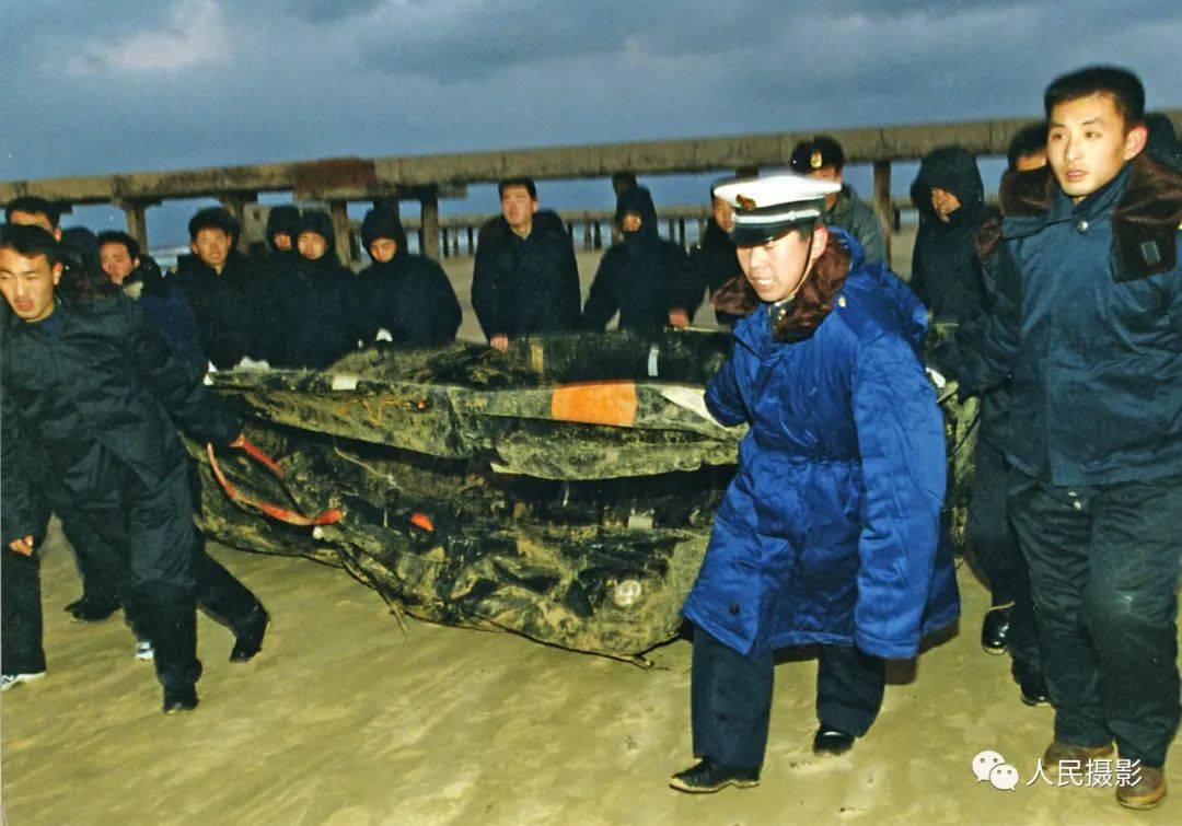 人民摄影金镜头新闻摄影作品评选30周年_中国新闻摄影金镜头奖_查春明金镜头获奖作品回顾
