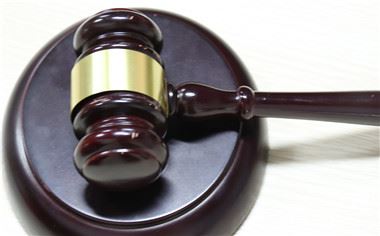 杀死自己妈妈需要判几年