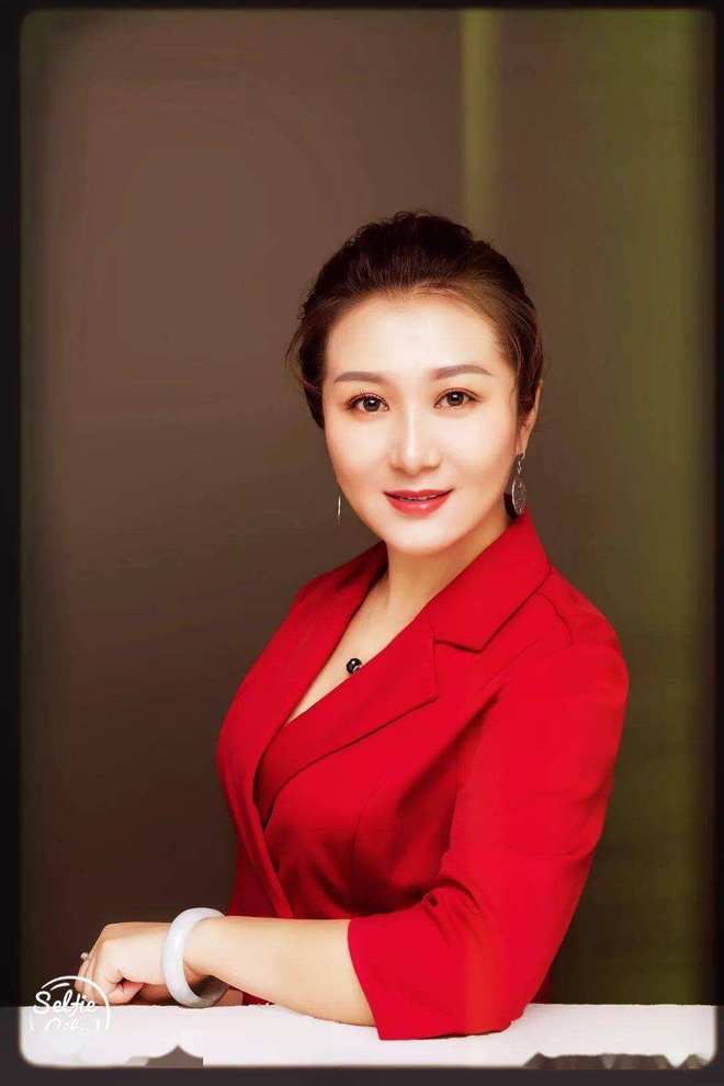 东北美女央视主持人_央视东北女主持人名单_cctv晚间新闻档目女主持人姓名