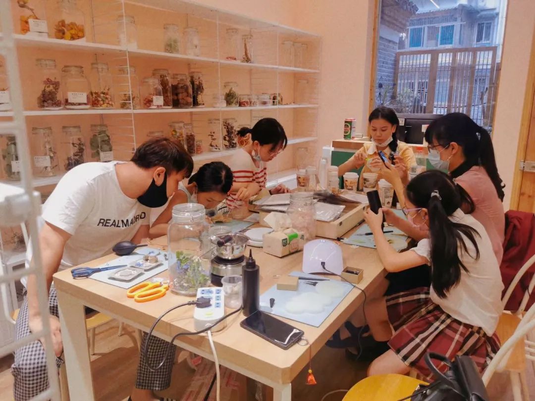 长沙女性友好型城市建设_长沙帮女郎热线_长沙她经济发展现状