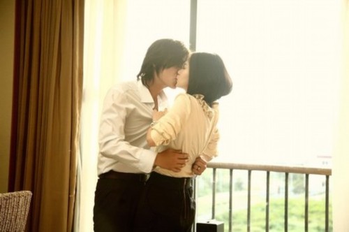 陈楚河黄金单身汉吻戏_陈楚河方便面头造型_陈楚河黄金单身汉直播