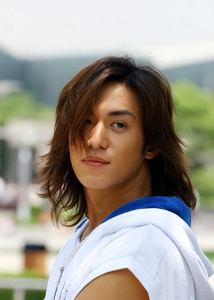 陈楚河 演艺生涯 星探发现_陈楚河黄金单身汉吻戏_陈楚河 父亲 黑帮教父