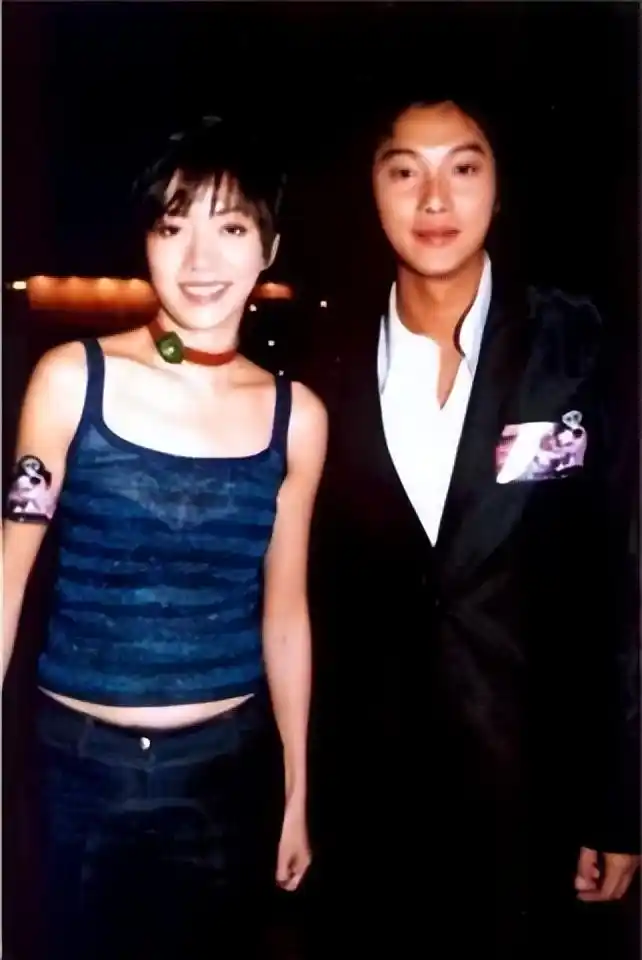 谭耀文 Fiona 娱乐圈婚姻忠贞_谭纪雄老婆