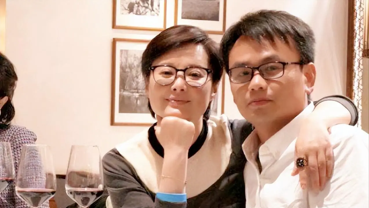 张怡宁 袁立 恋情曝光_徐威 袁立 分手原因_张怡宁老公徐威前妻