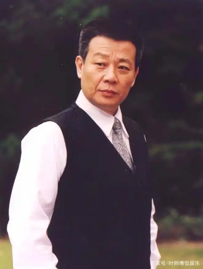 寇世勋儿子寇家瑞 父子同框活动_寇家瑞38岁高颜值 父子关系改善_寇家瑞父亲