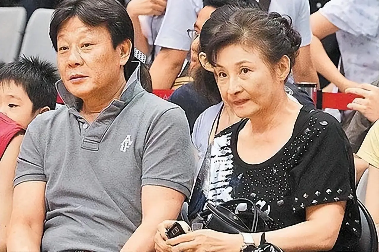 寇家瑞父亲背叛母亲婚姻故事_寇世勋双妻家庭对孩子心理影响_寇家瑞父亲