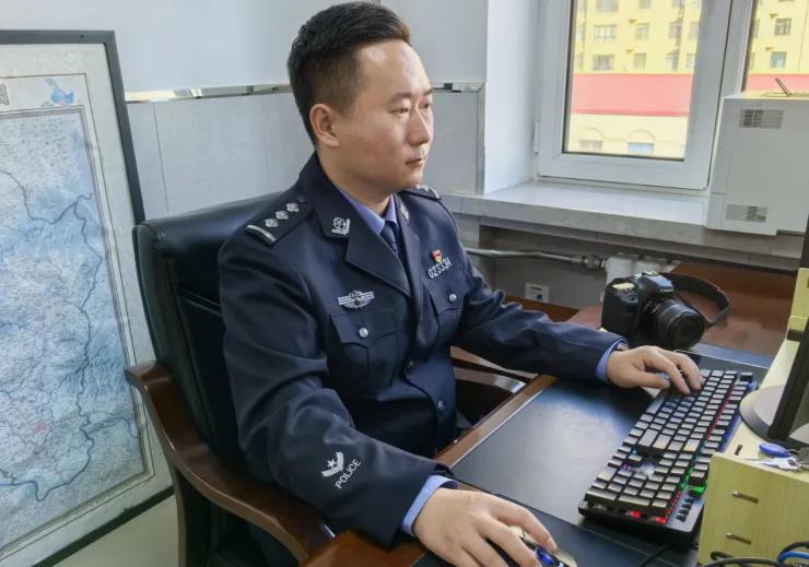 公安宣传民警_新闻报道稿件_短视频制作民警