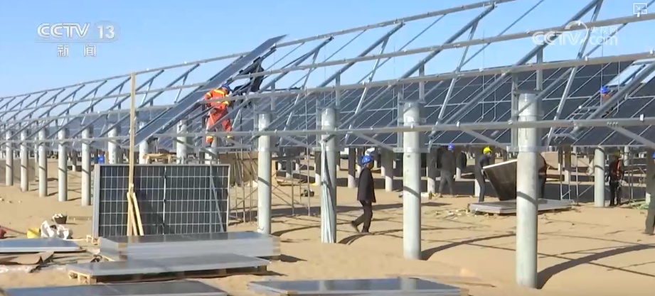 煤矿安全新闻稿件_煤炭矿区光伏风电产业_推进煤炭与新能源融合发展