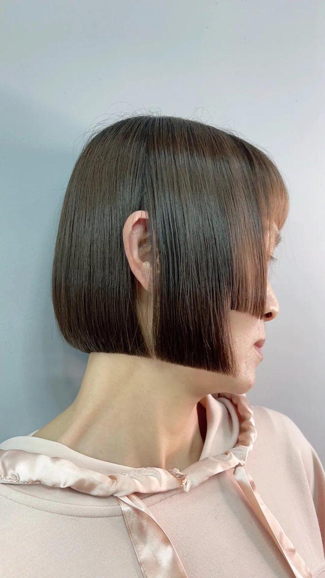 齐脖短发烫发教程_短发烫发型图片_短发烫卷发型