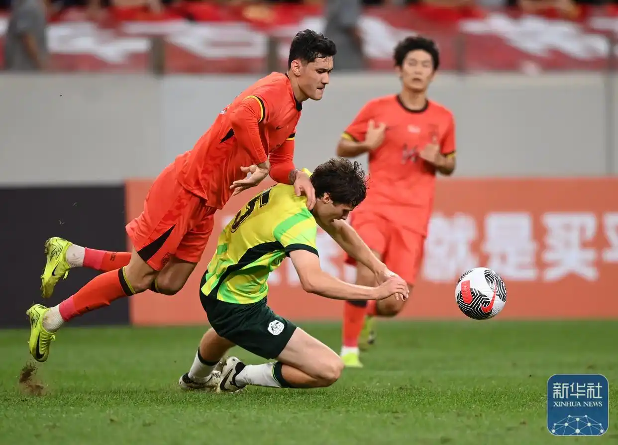 2026亚足联U23亚洲杯预选赛中国0比0澳大利亚 晋级U23亚洲杯正赛 拜合拉木·阿卜杜外力_中国队晋级u23亚洲杯正赛