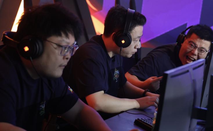 街头篮球20周年_街头篮球辅助yy_王以太危险派对